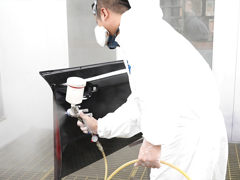 Formation en salle de pulvérisation de peinture